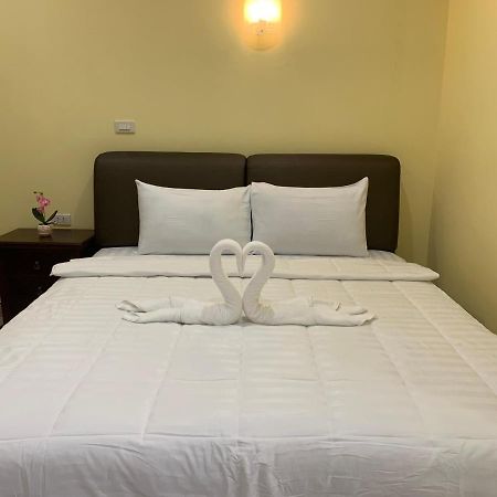 Happy Resort Phang Nga Natai Beach 외부 사진