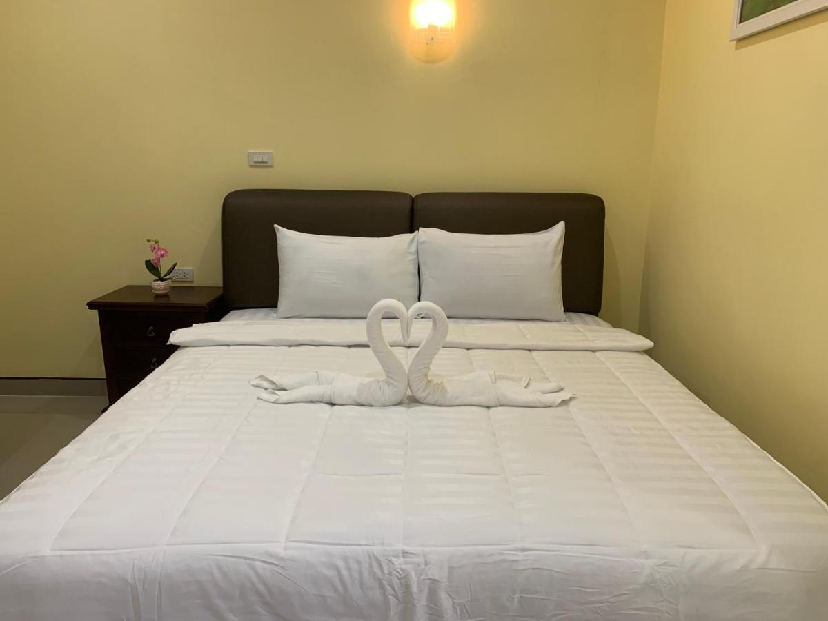 Happy Resort Phang Nga Natai Beach 외부 사진